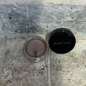Mary Kay eye cream color